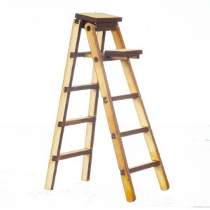 FOLDING STEPLADDER