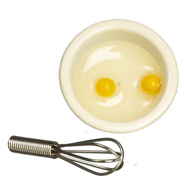 BOWL W/EGGS/WHISK^