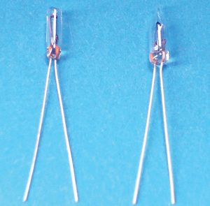 BI-PIN BULBS/STD.12V.RD/4