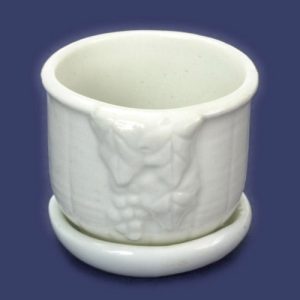 WHT PORC PLANTER/GRAPES