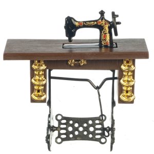 SEWING MACHINE/PLASTIC