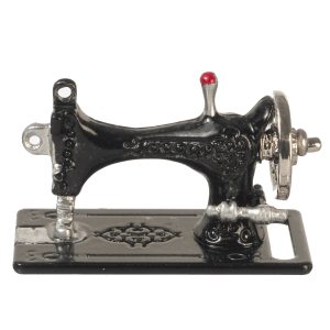 BLACK SEWING MACHINE