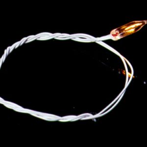 12V FLAME-TIP BULB/8 WHT