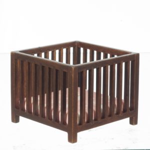 SLATTED PLAY PEN/WALNUT