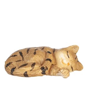 CAT LAYING RIGHT/TABBY