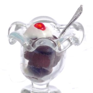 ICE CREAM SUNDAE/CHOCOLAT