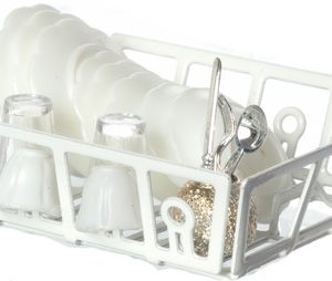 FILLED DISH DRAINER