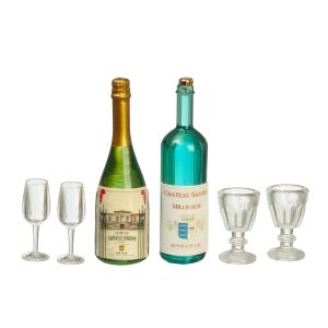 WINE/CHAMPAGNE/4 GLASSES