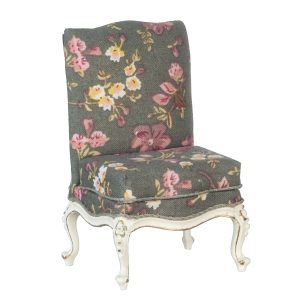 UPHOLSTERED CHAIR