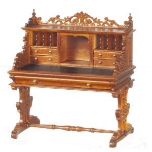 ITALIAN RENAISSANCE DESK