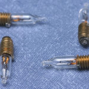 12V FLAME TIP BULB/4