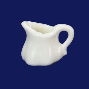 PITCHER/WHITE