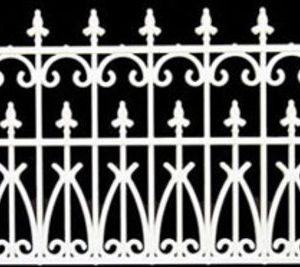 ORNATE PLASTIC FENCE/WH/2
