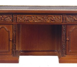 RESOLUTE CREDENZA/WALNUT