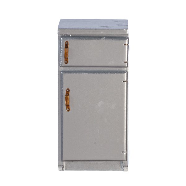 REFRIGERATOR/SILVER