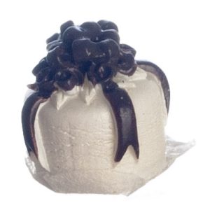 1/2in WHITE CAKE W/CHOC.B