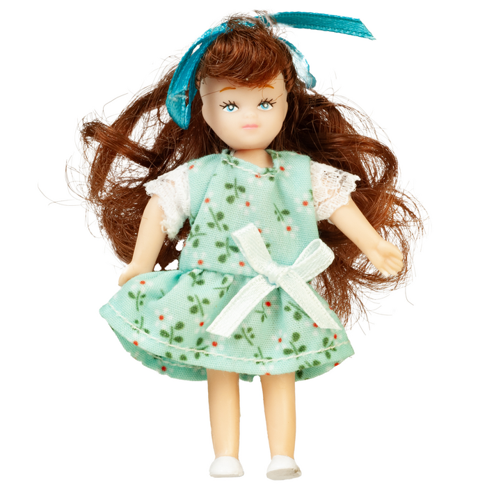 GIRL/GREEN OUTFIT