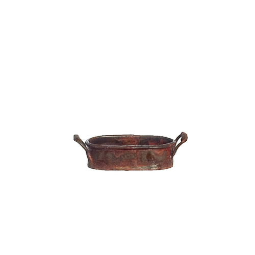 SMALL RUSTED TUB
