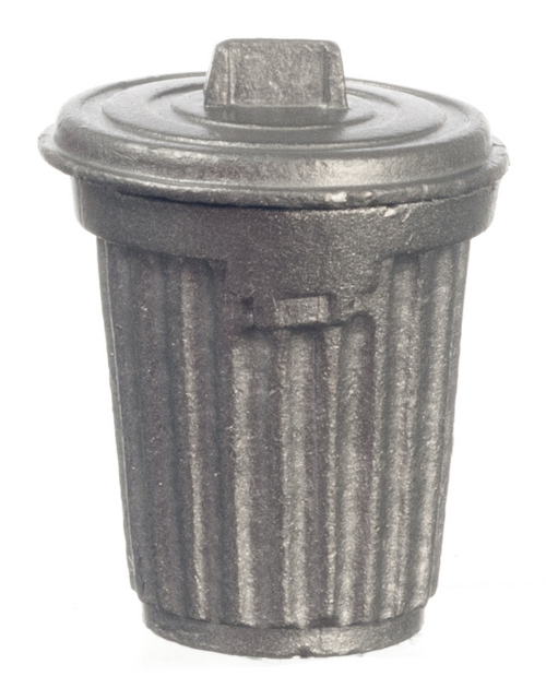 PLASTIC GARBAGE CAN W/LID
