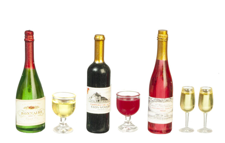 3 BOTTLES/4 FILLD.GLASSES