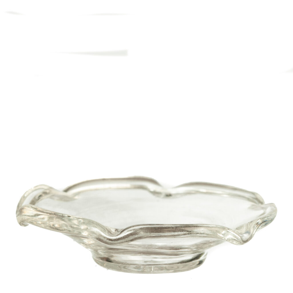 CLEAR GLASS FLUTED PLATE