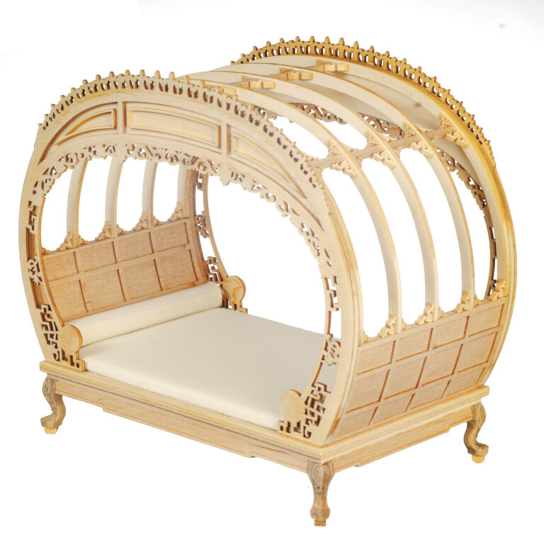 CHINESE CHIPPEN.DOUBL BED