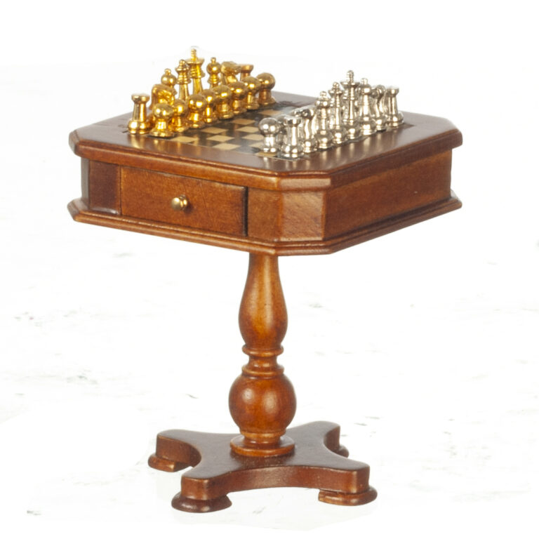 VICT.CHESS TABLE/WALNUT