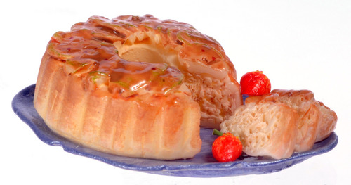 CUT APPLEWALNUT CAKE