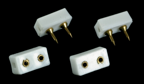 PLUG-IN-OUTLETS/4
