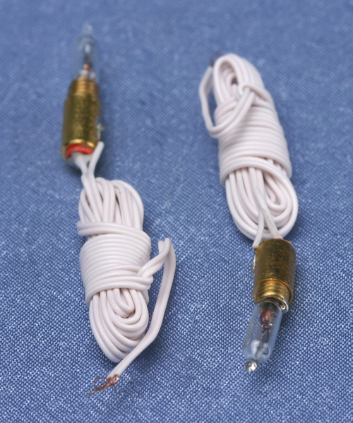 REPLACEMENT BULBS