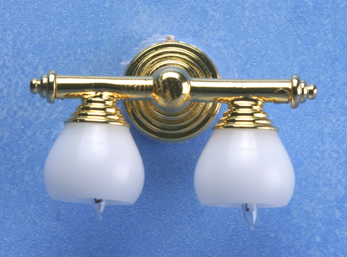 BRASS DBL.WALL LAMP/WH.SH