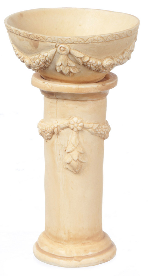 VICTORIAN BIRDBATH/TAN